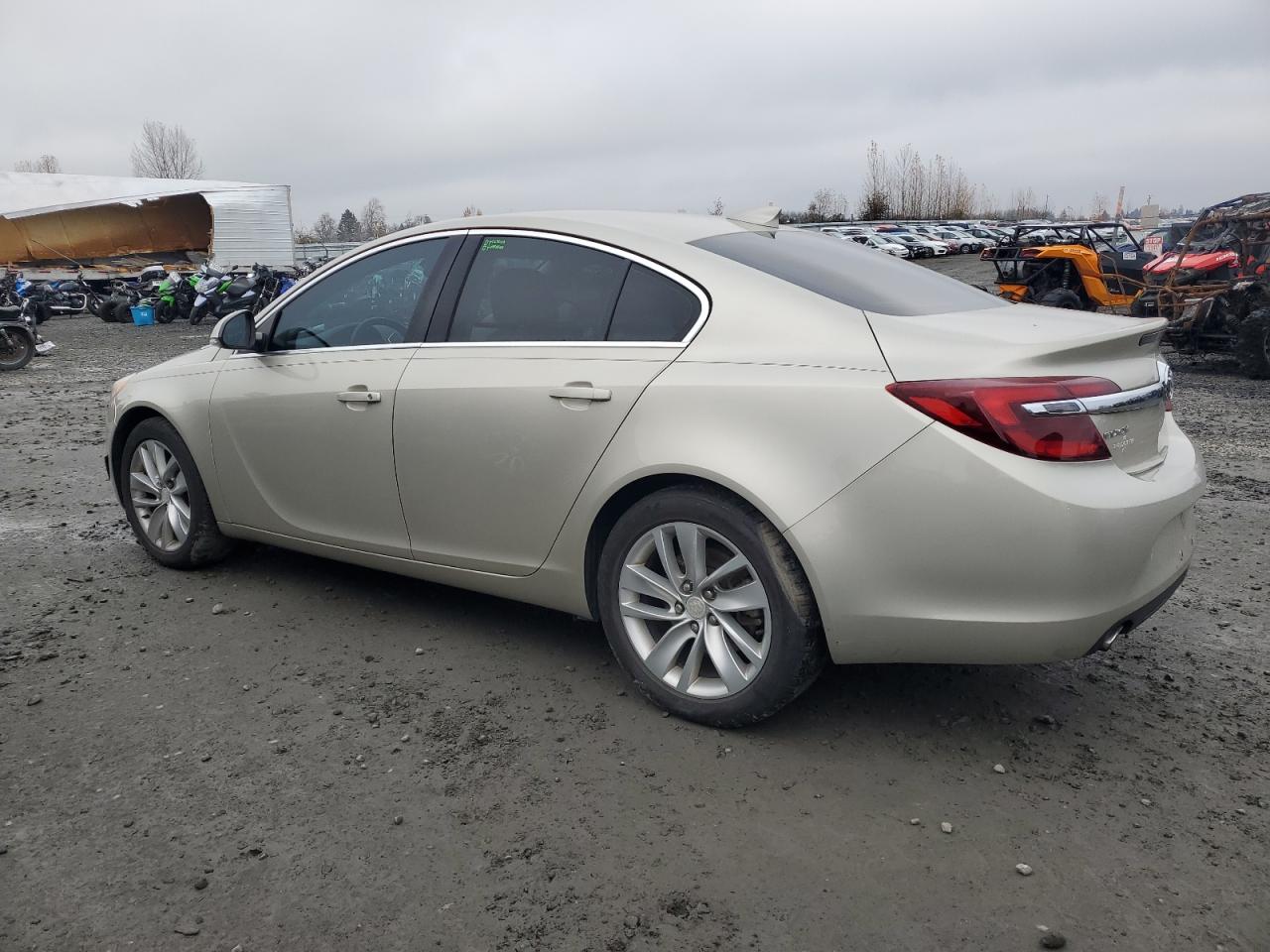 2015 Buick Regal - Image 2