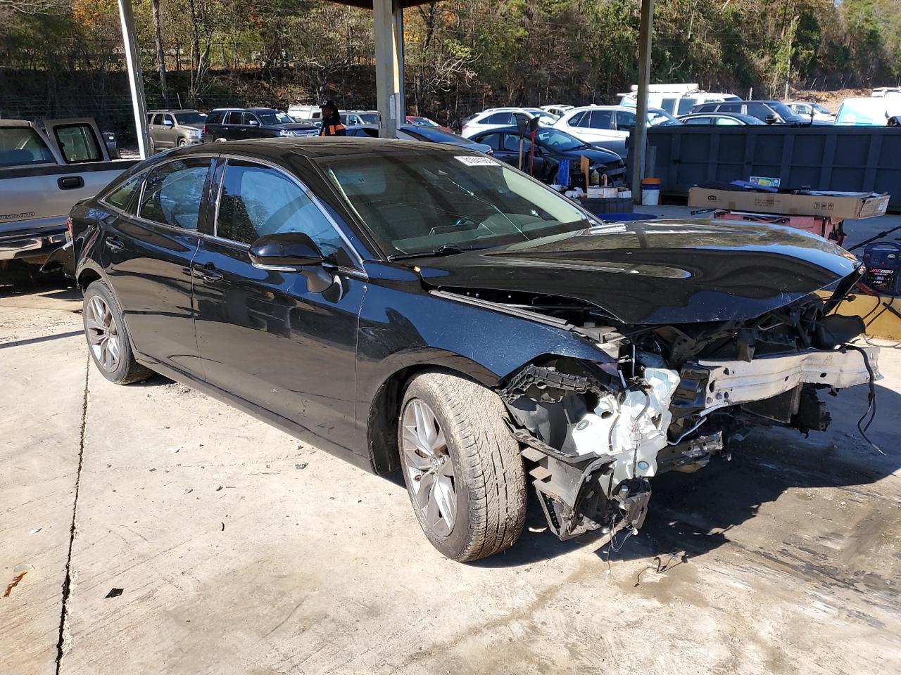 2019 Toyota Avalon - Image 4