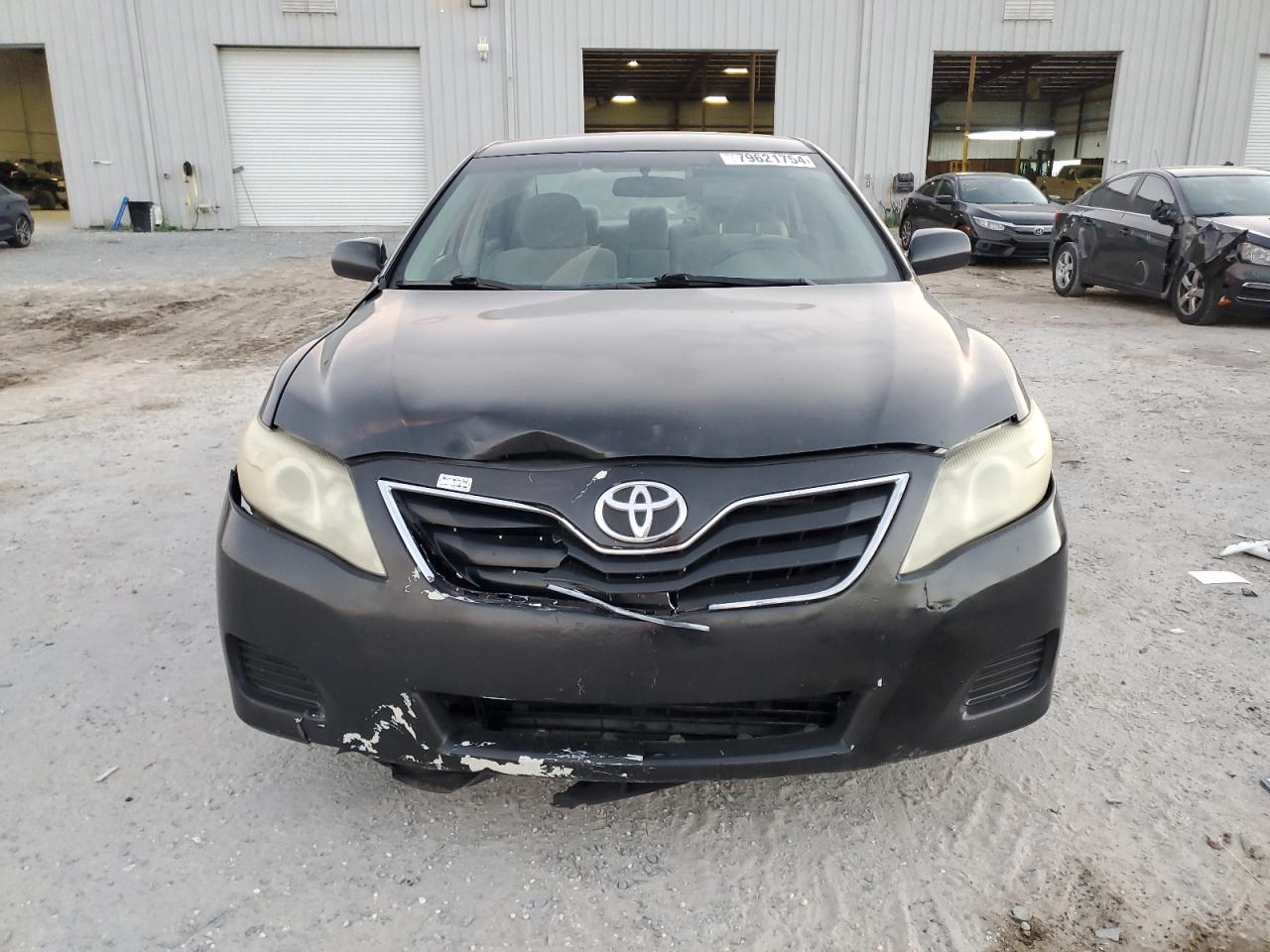 2011 Toyota Camry - Image 5