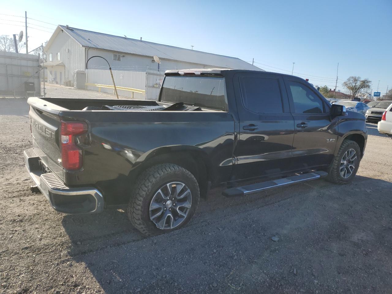 2022 Chevrolet Silverado - Image 3