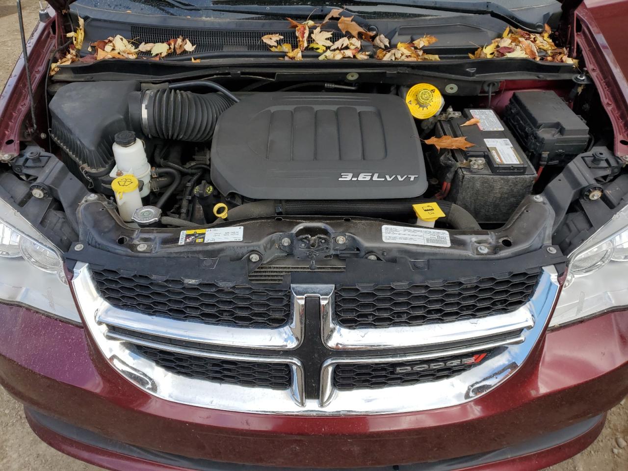 2017 Dodge Caravan - Image 12