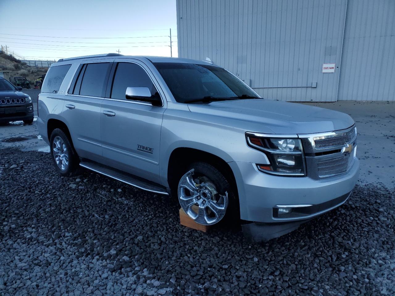 VIN 1GNSKCKC2GR222032 2016 CHEVROLET TAHOE no.4