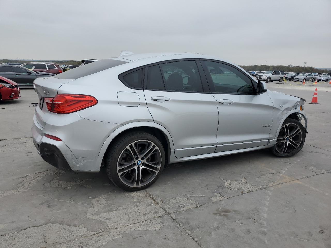 VIN 5UXXW5C55G0N91601 2016 BMW X4 no.3