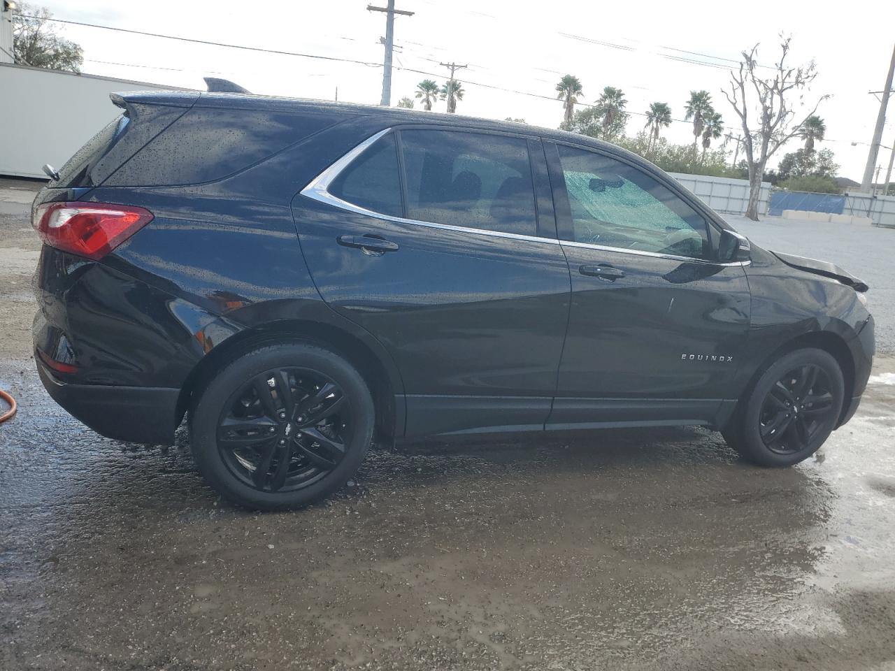 2020 Chevrolet Equinox - Image 3