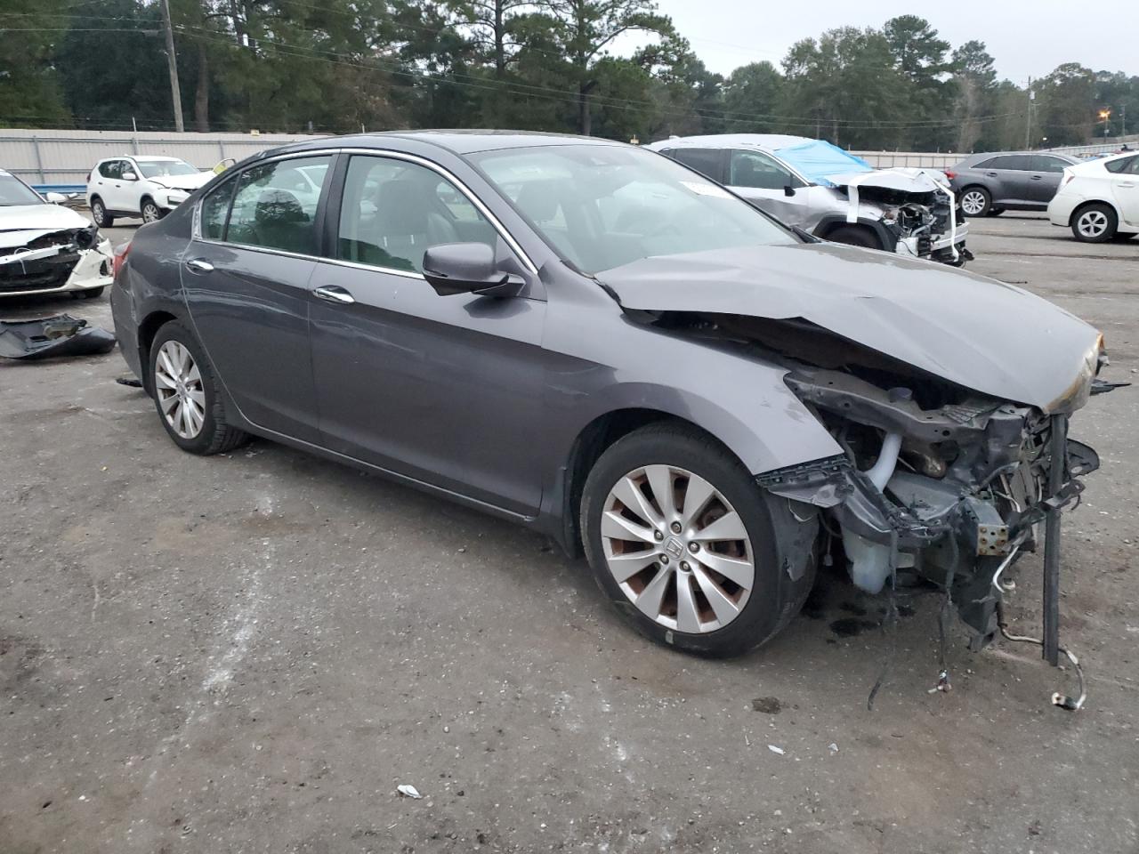 VIN 1HGCR2F8XFA213585 2015 HONDA ACCORD no.4