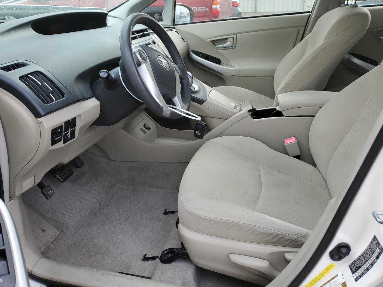 2011 Toyota Prius - Image 7