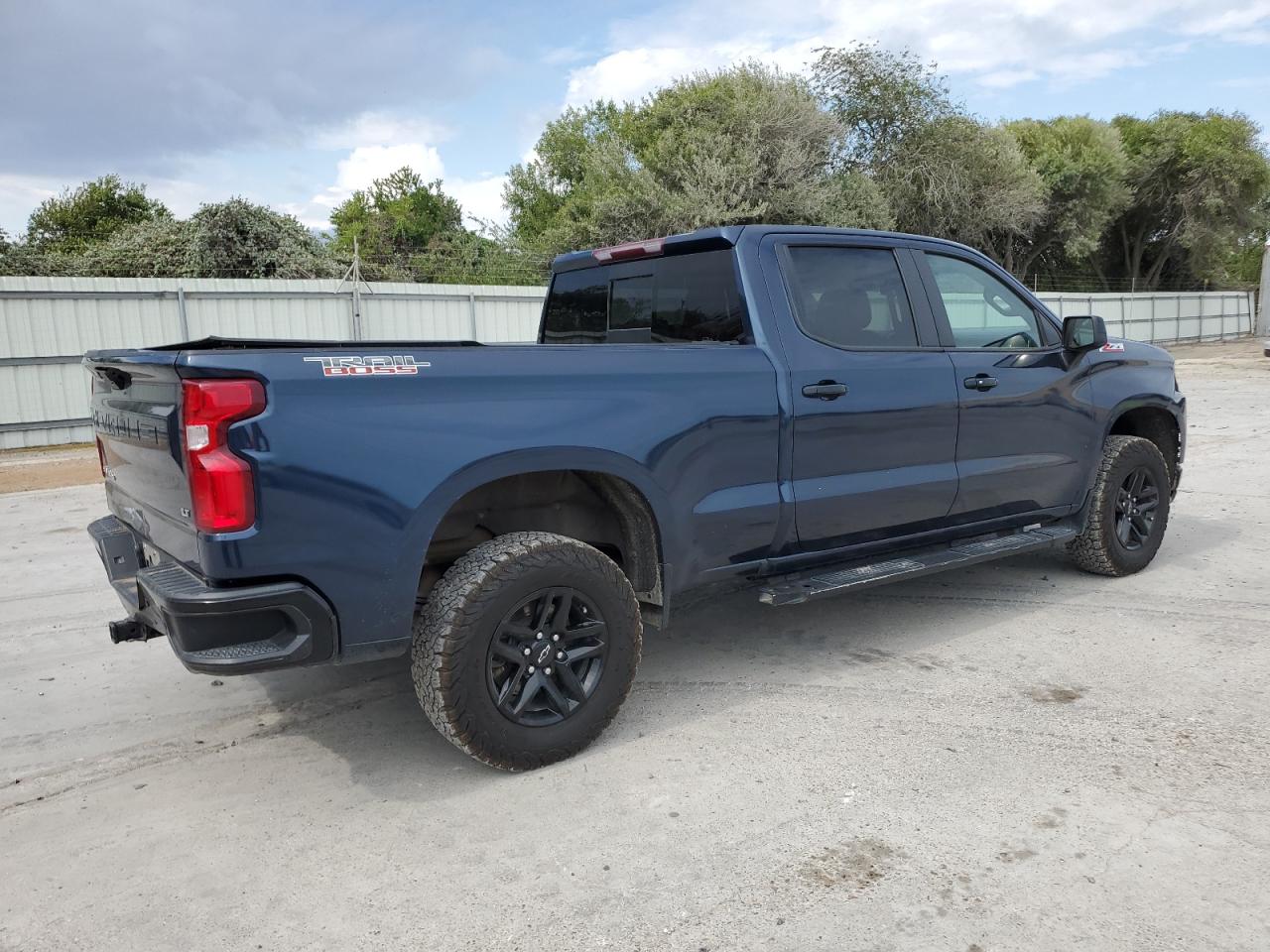 2021 Chevrolet Silverado - Image 3