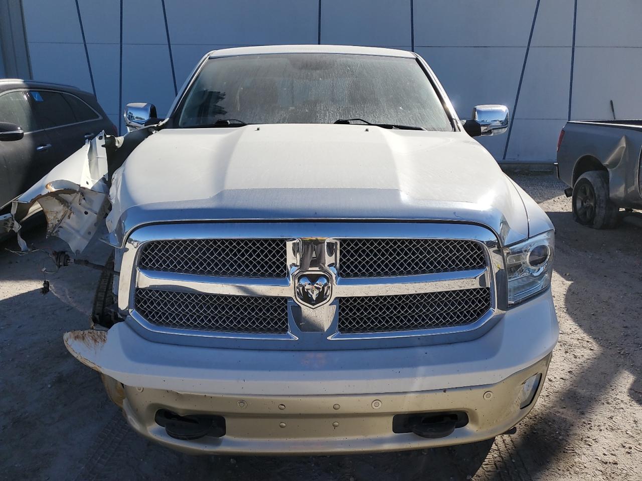 2016 RAM 1500 - Image 5