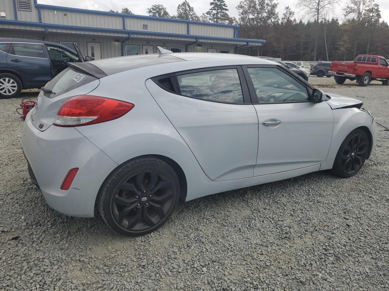 2014 Hyundai Veloster - Image 3