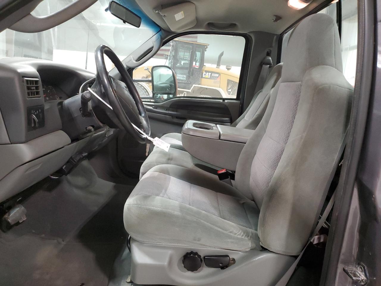 2003 Ford F250 - Image 7
