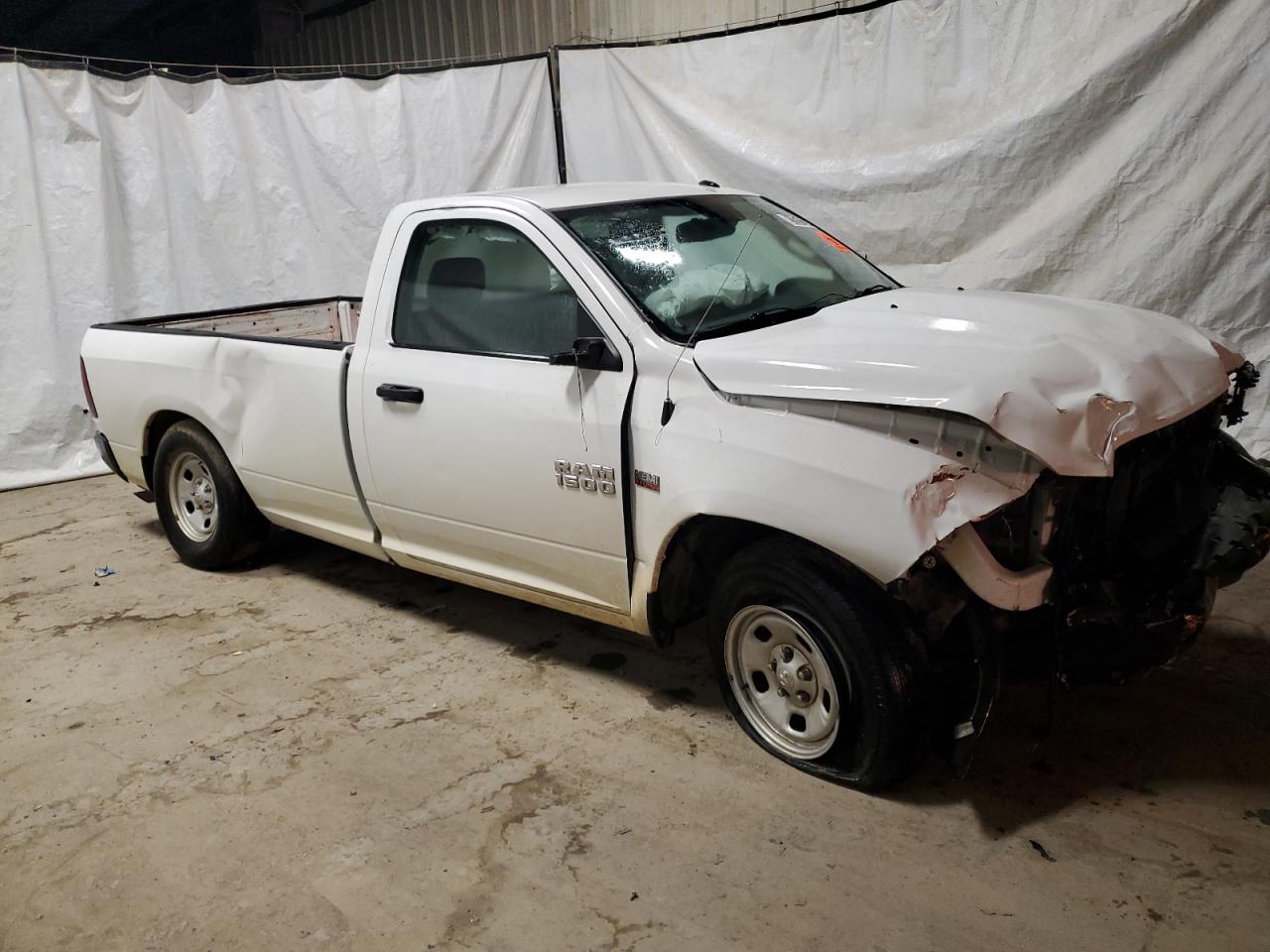 2016 RAM 1500 - Image 4