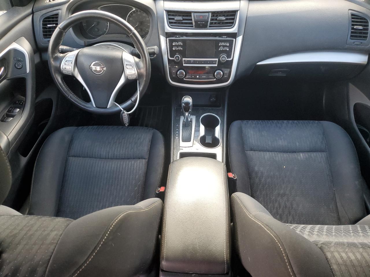 2018 Nissan Altima - Image 8