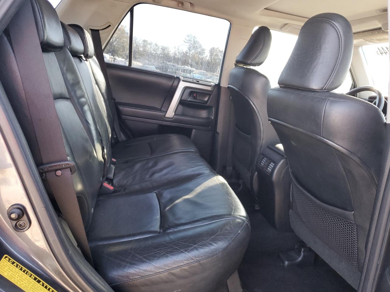 2010 Toyota 4Runner - Image 11