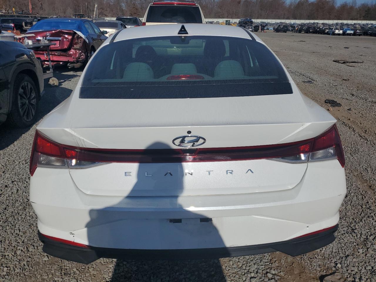 2021 Hyundai Elantra - Image 6