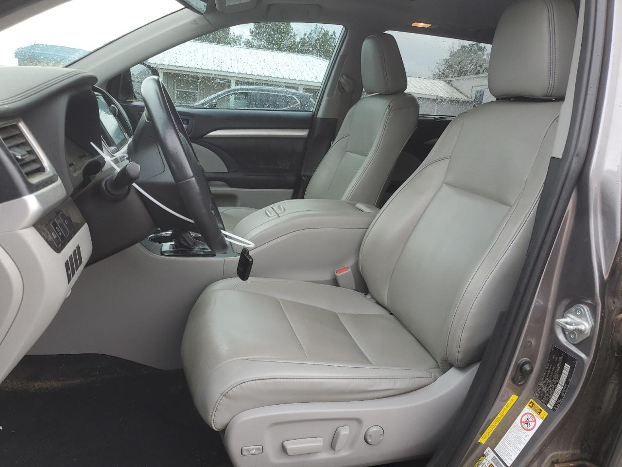 2019 Toyota Highlander - Image 7