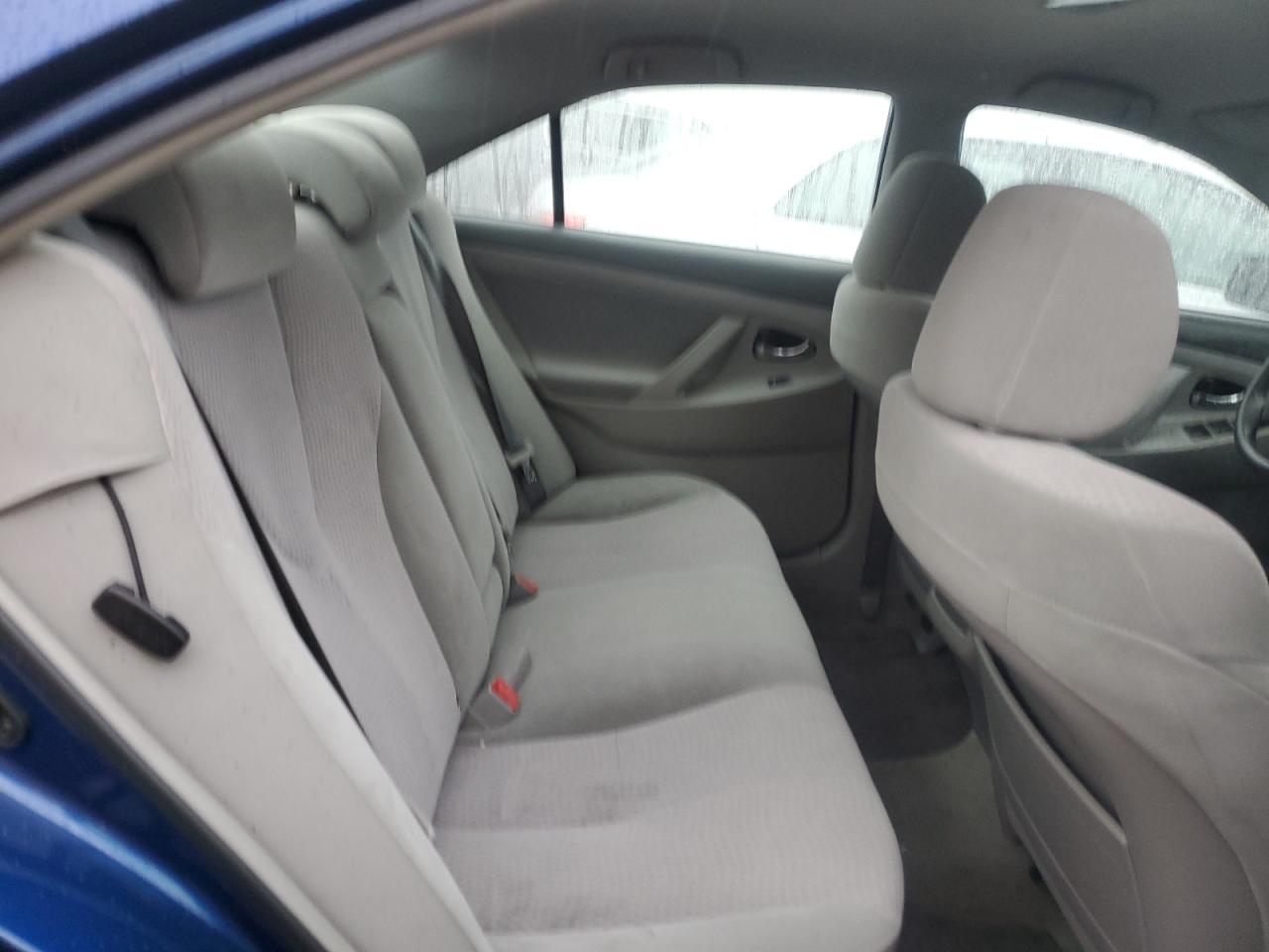 2011 Toyota Camry - Image 10