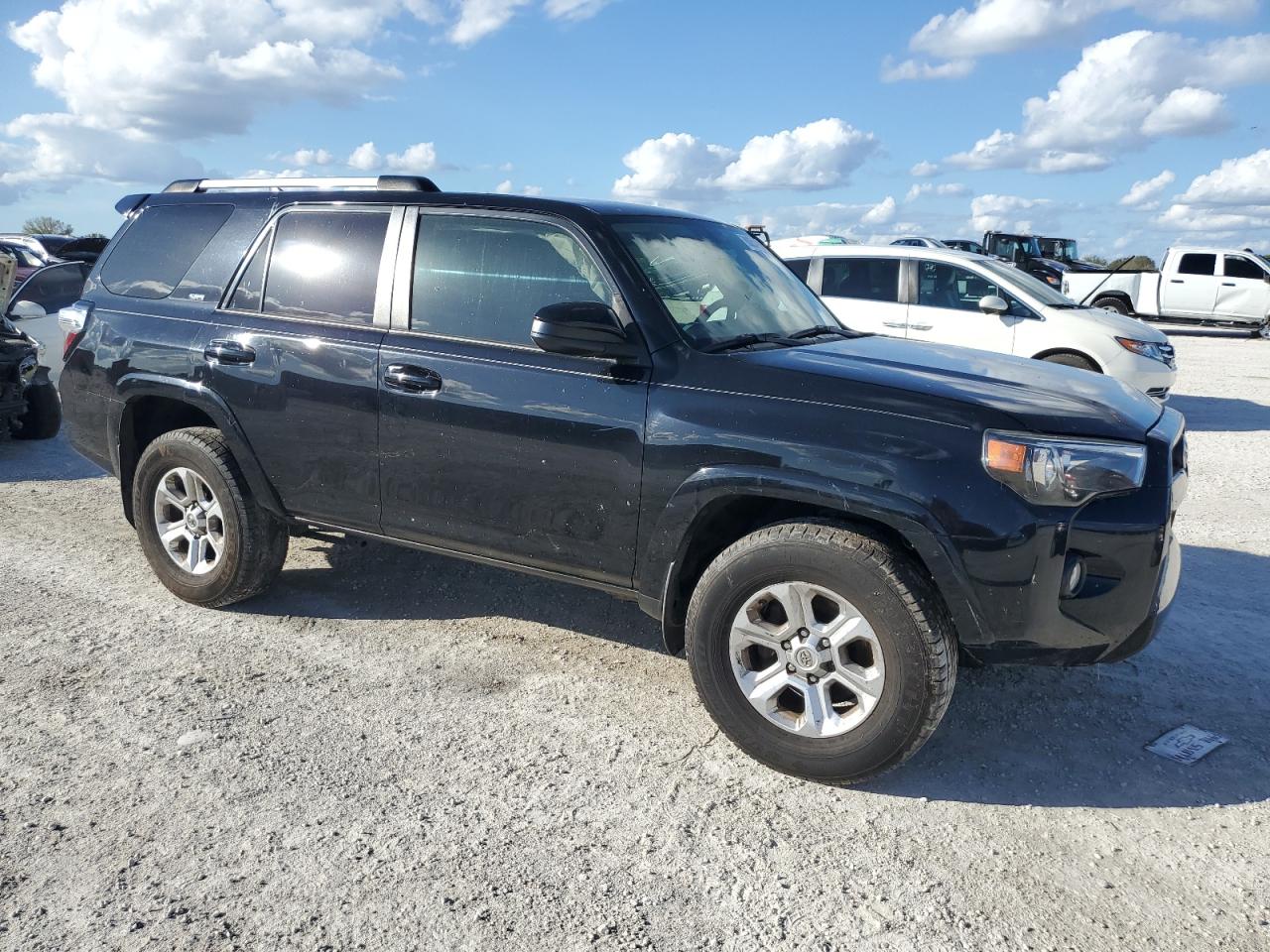 VIN JTEZU5JR0K5204420 2019 TOYOTA 4RUNNER no.4