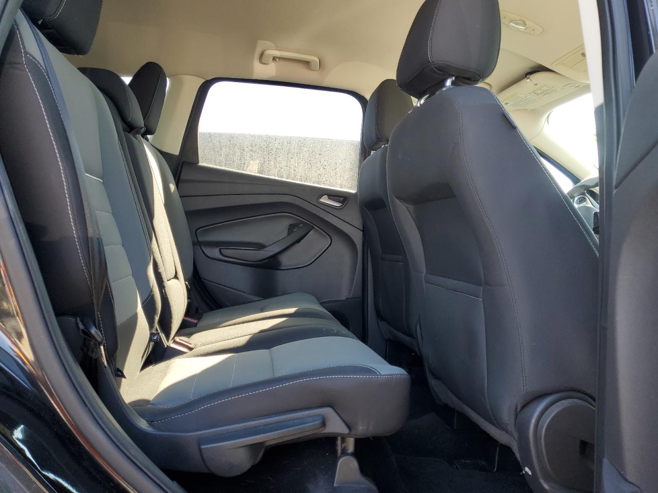 2014 Ford Escape - Image 11
