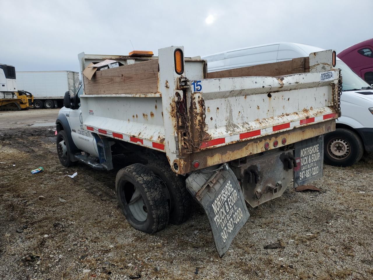 2006 Ford F550 - Image 2