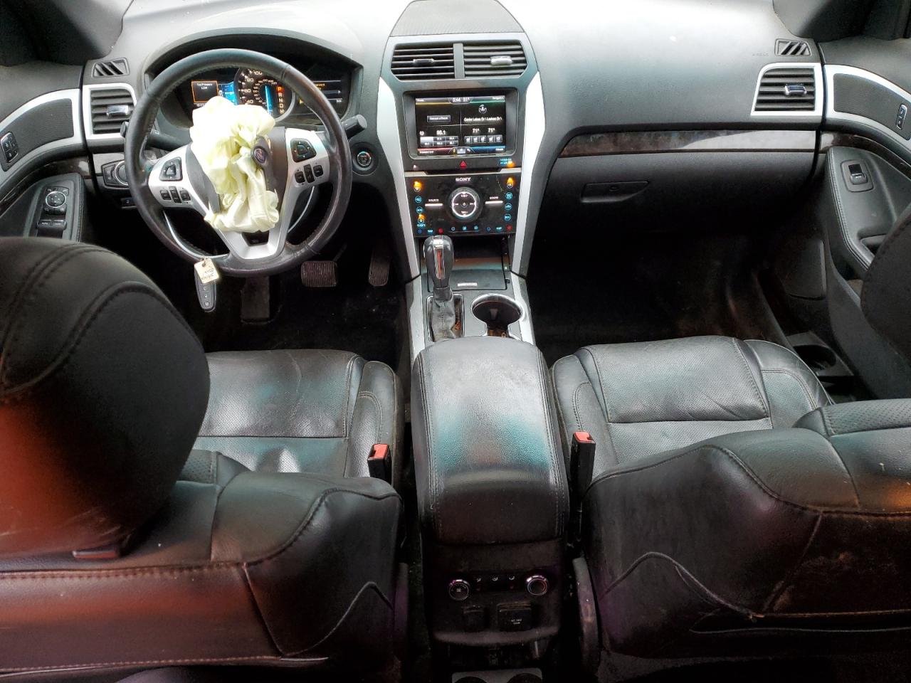 2015 Ford Explorer - Image 8