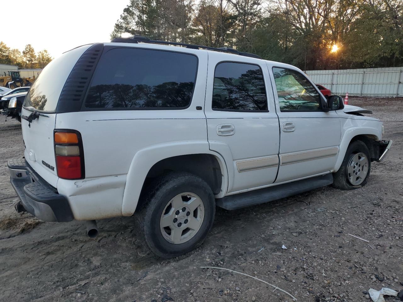 2005 Chevrolet Tahoe - Image 3