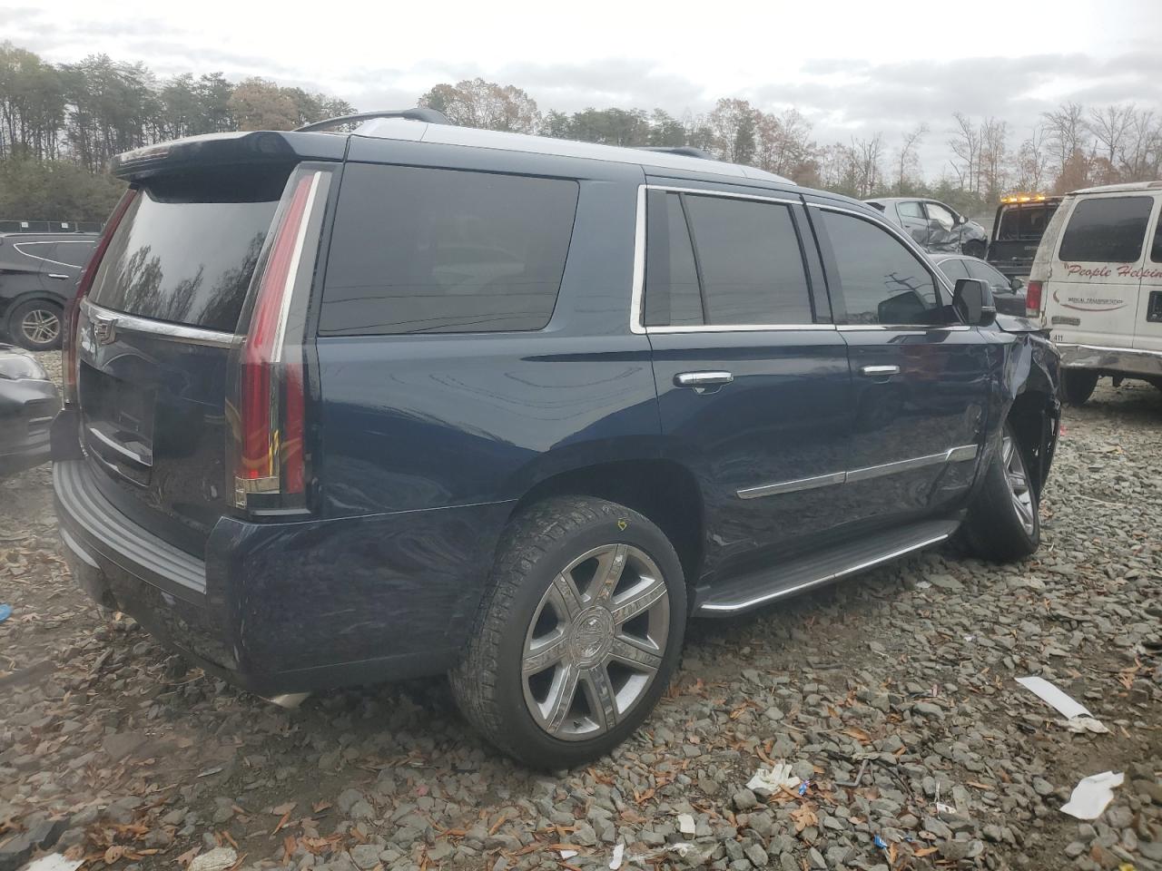 2017 Cadillac Escalade - Image 3