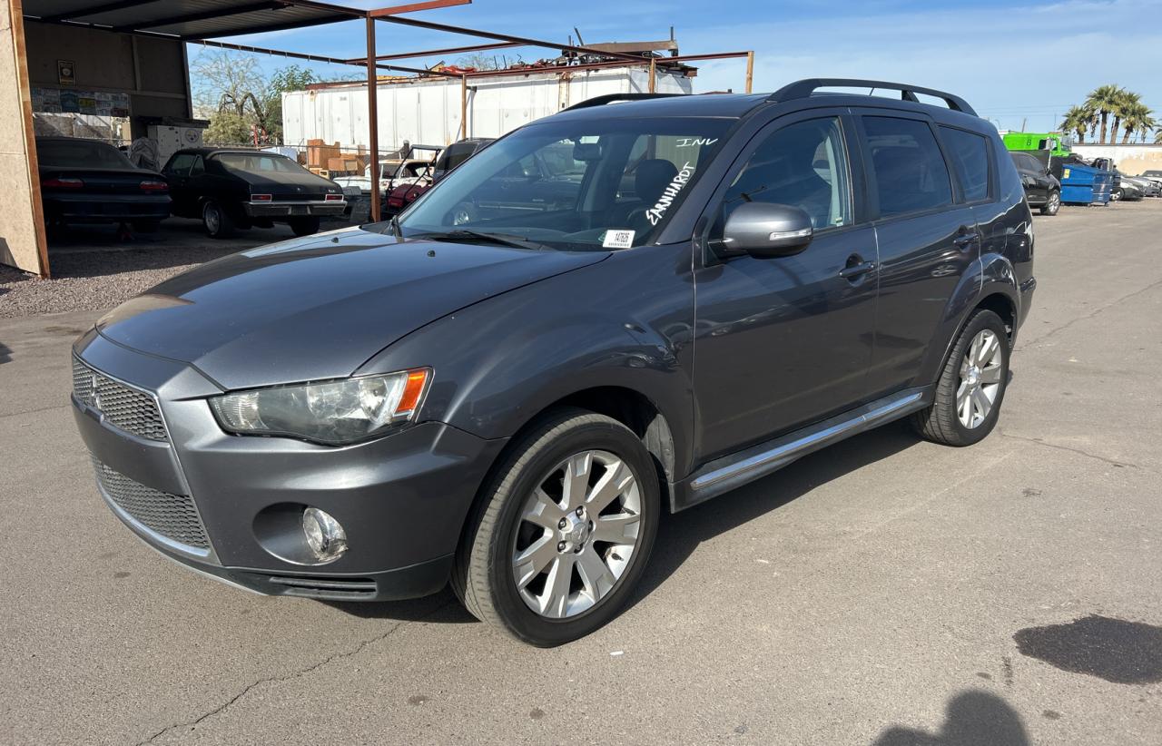 2011 Mitsubishi Outlander - Image 2