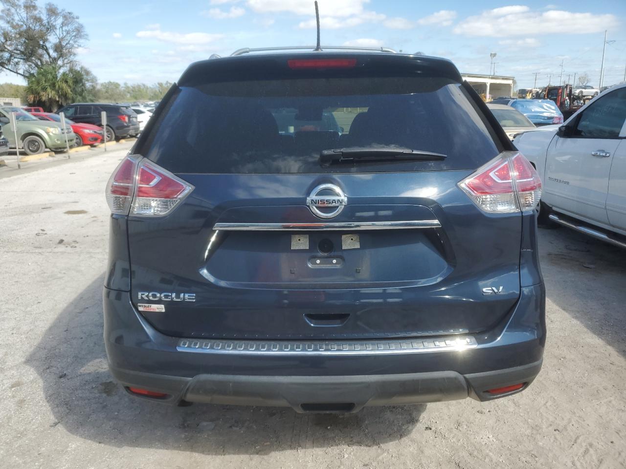 2015 Nissan Rogue S VIN: 5N1AT2MLXFC779759 Lot: 81308424