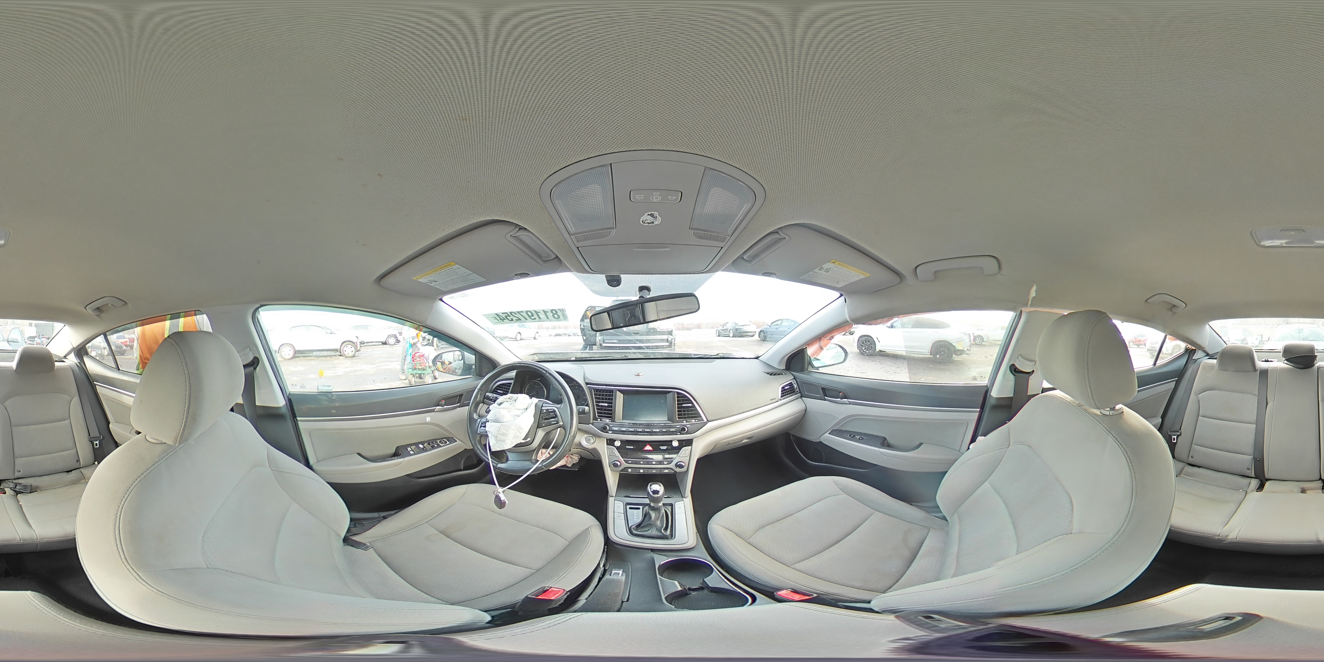 2017 Hyundai Elantra - Image 12