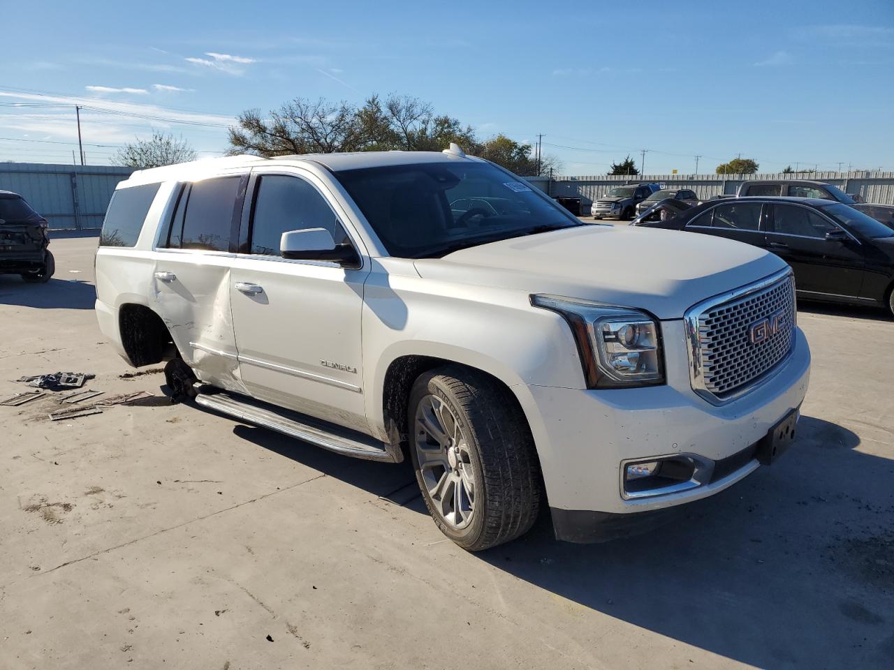 VIN 1GKS2CKJ0FR694773 2015 GMC YUKON no.4