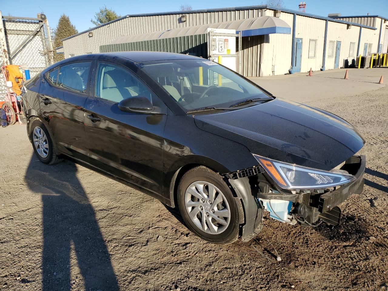 2019 Hyundai Elantra - Image 4