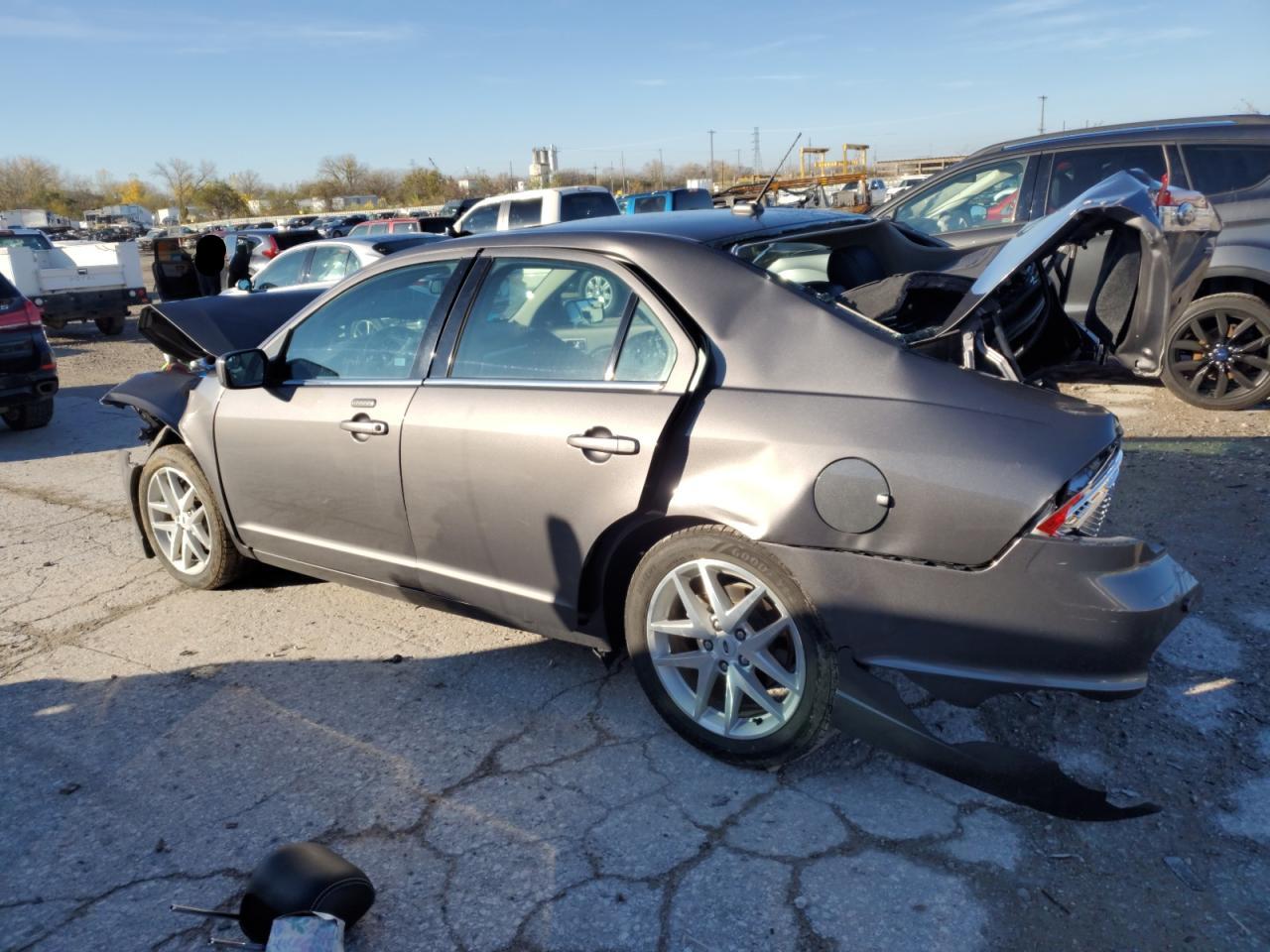 2012 Ford Fusion - Image 2