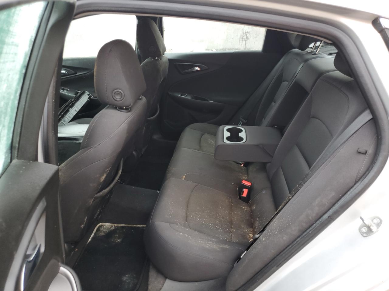 2017 Chevrolet Malibu - Image 10