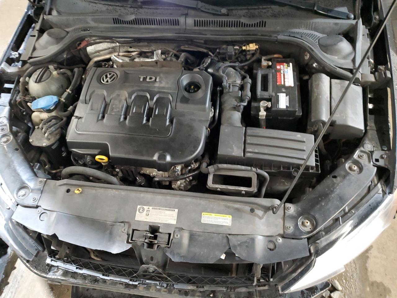 2015 Volkswagen Jetta - Image 11
