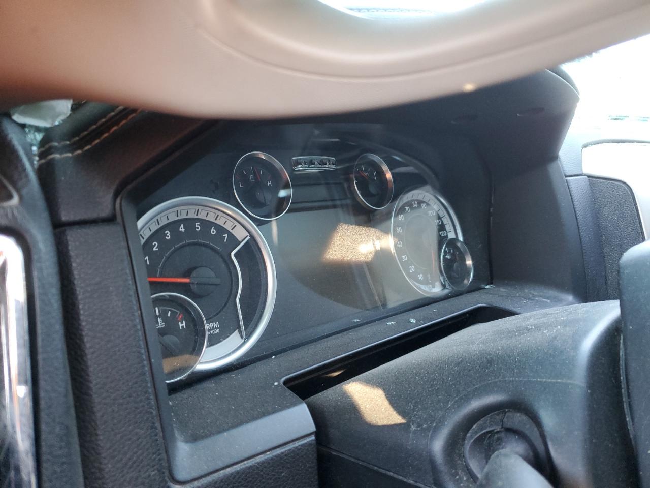 2018 RAM 2500 - Image 9