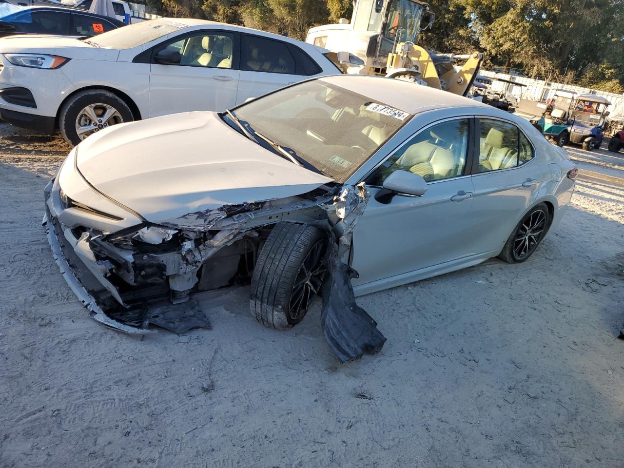 4T1G11AKXNU065869 2022 TOYOTA CAMRY - Image 1