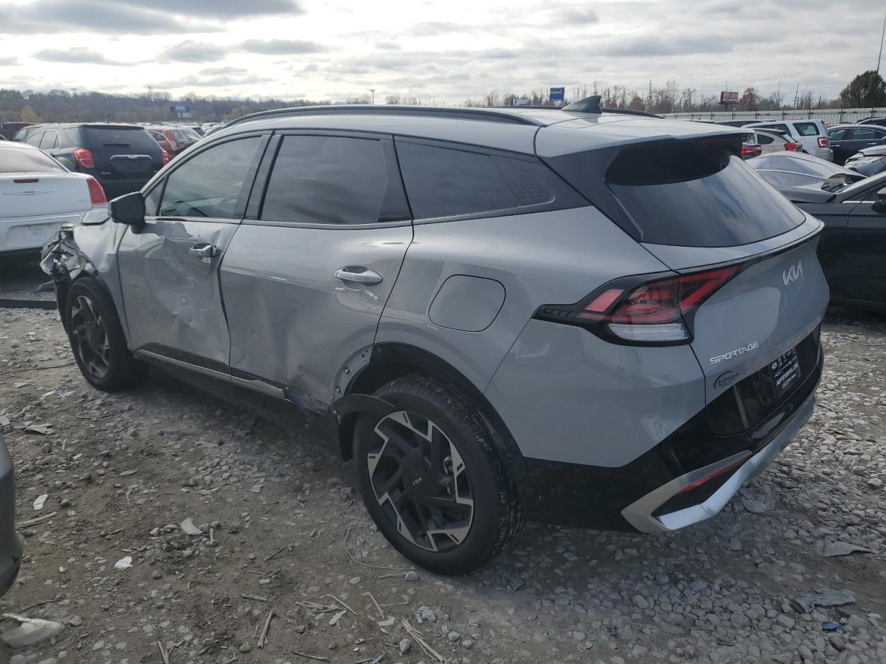 2024 Kia Sportage - Image 2