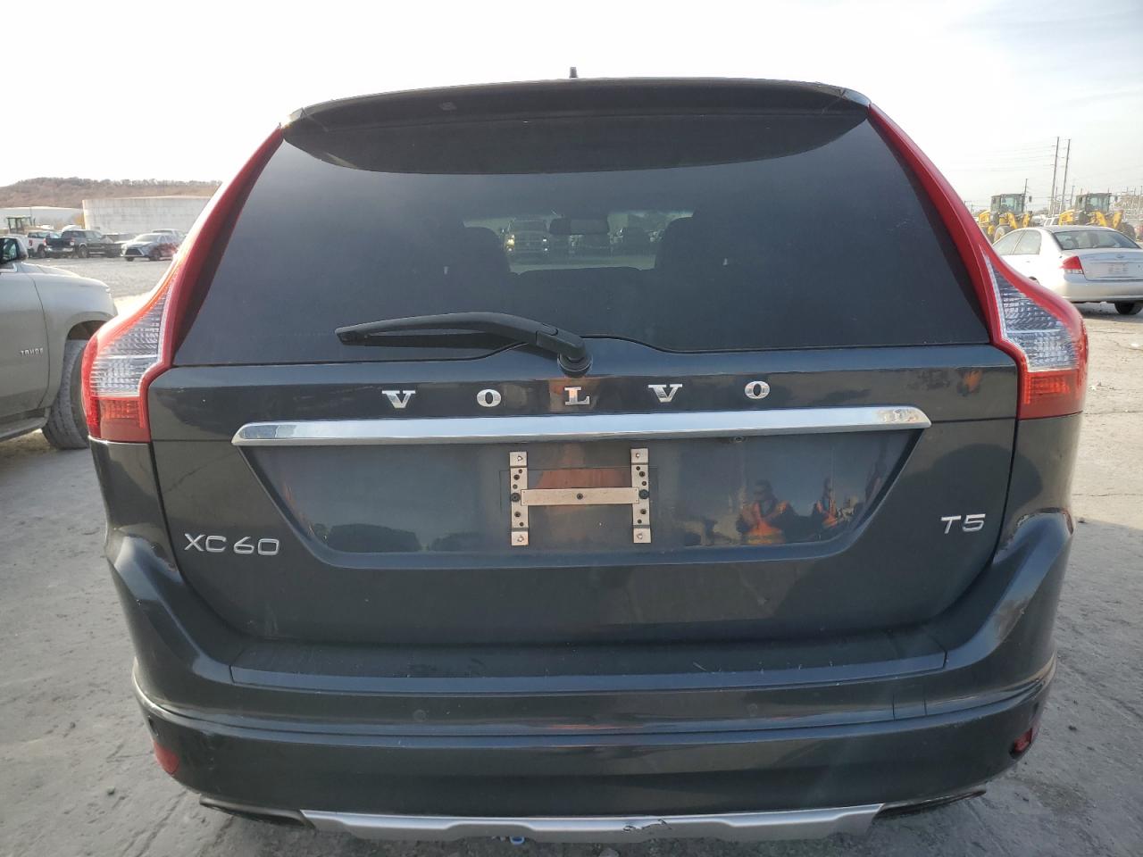 VIN YV440MDDXF2612710 2015 VOLVO XC60 no.6