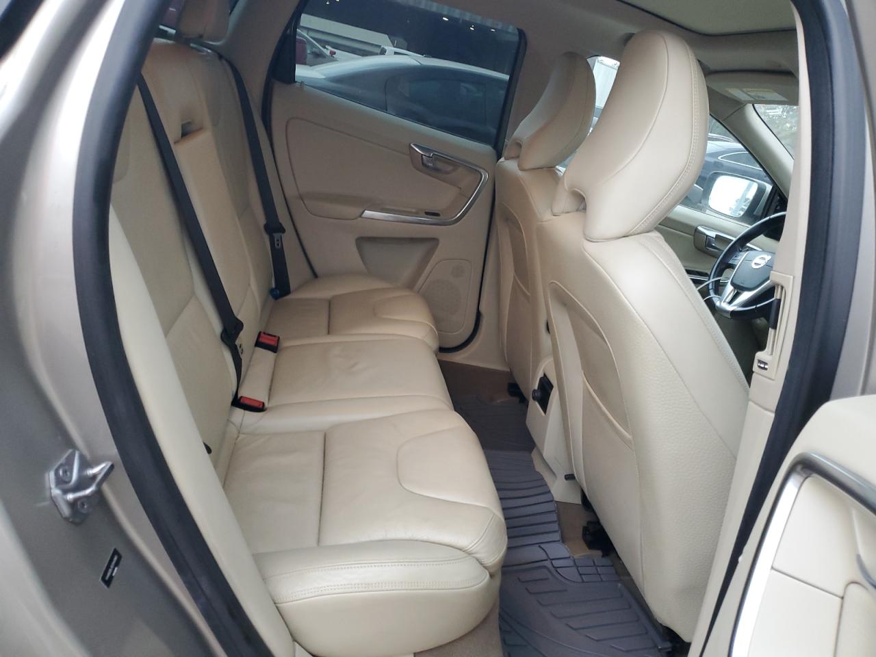 2014 Volvo Xc60 3.2 VIN: YV4952DL0E2540983 Lot: 82280074