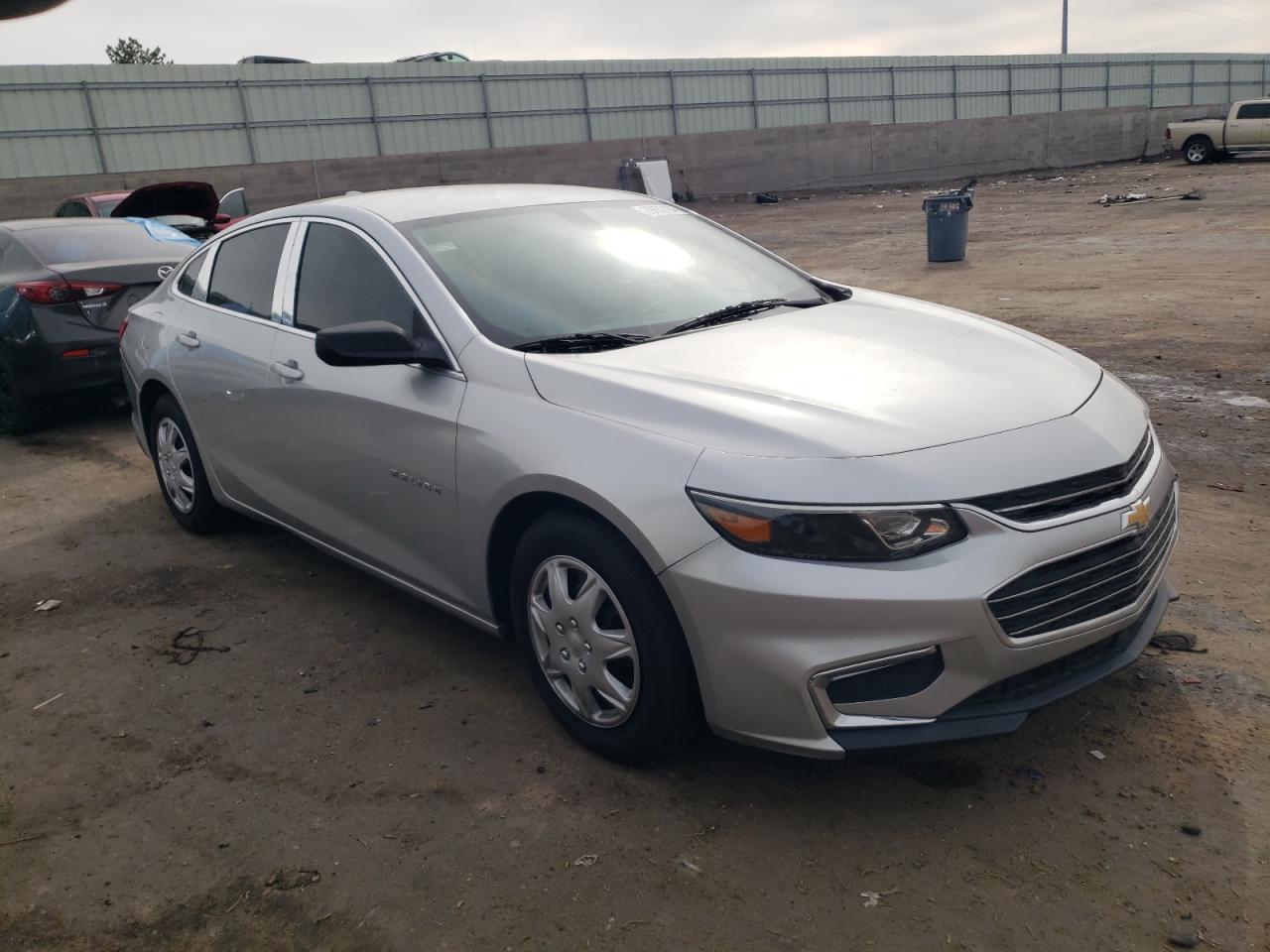 VIN 1G1ZA5ST4GF252178 2016 CHEVROLET MALIBU no.4