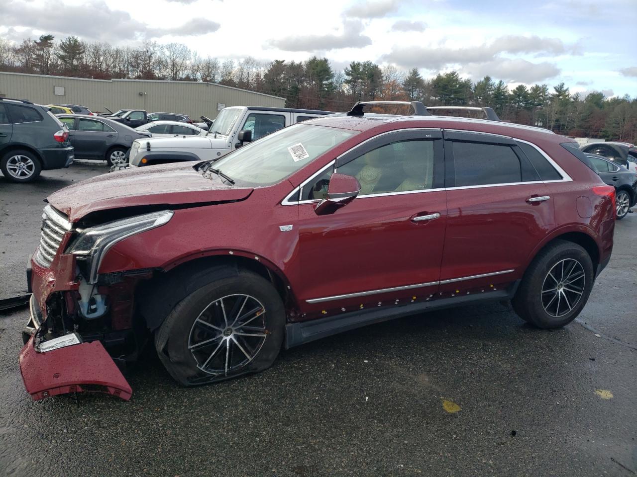 VIN 1GYKNFRS3HZ223961 2017 CADILLAC XT5 no.1