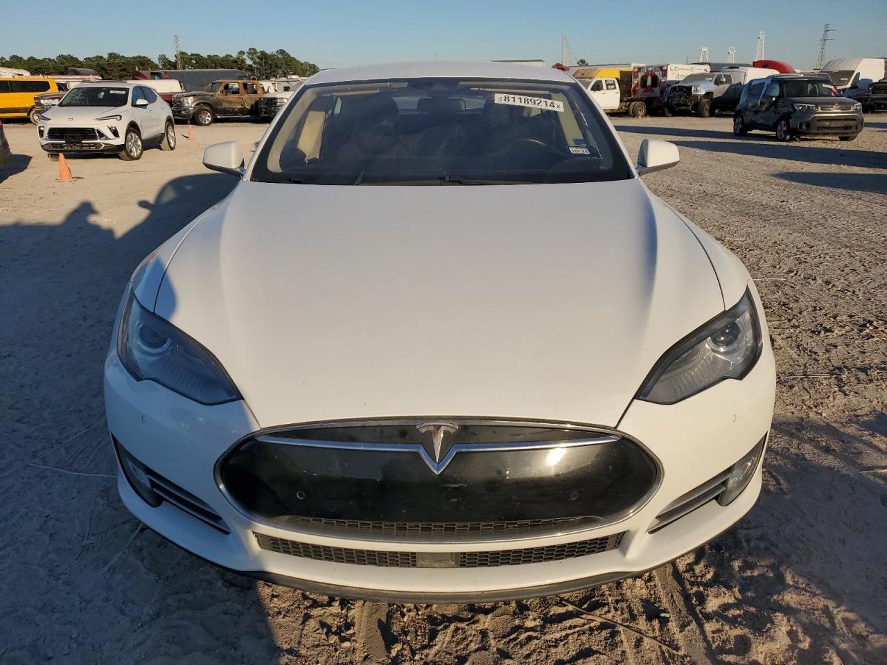 VIN 5YJSA1E19GF131582 2016 TESLA MODEL S no.5