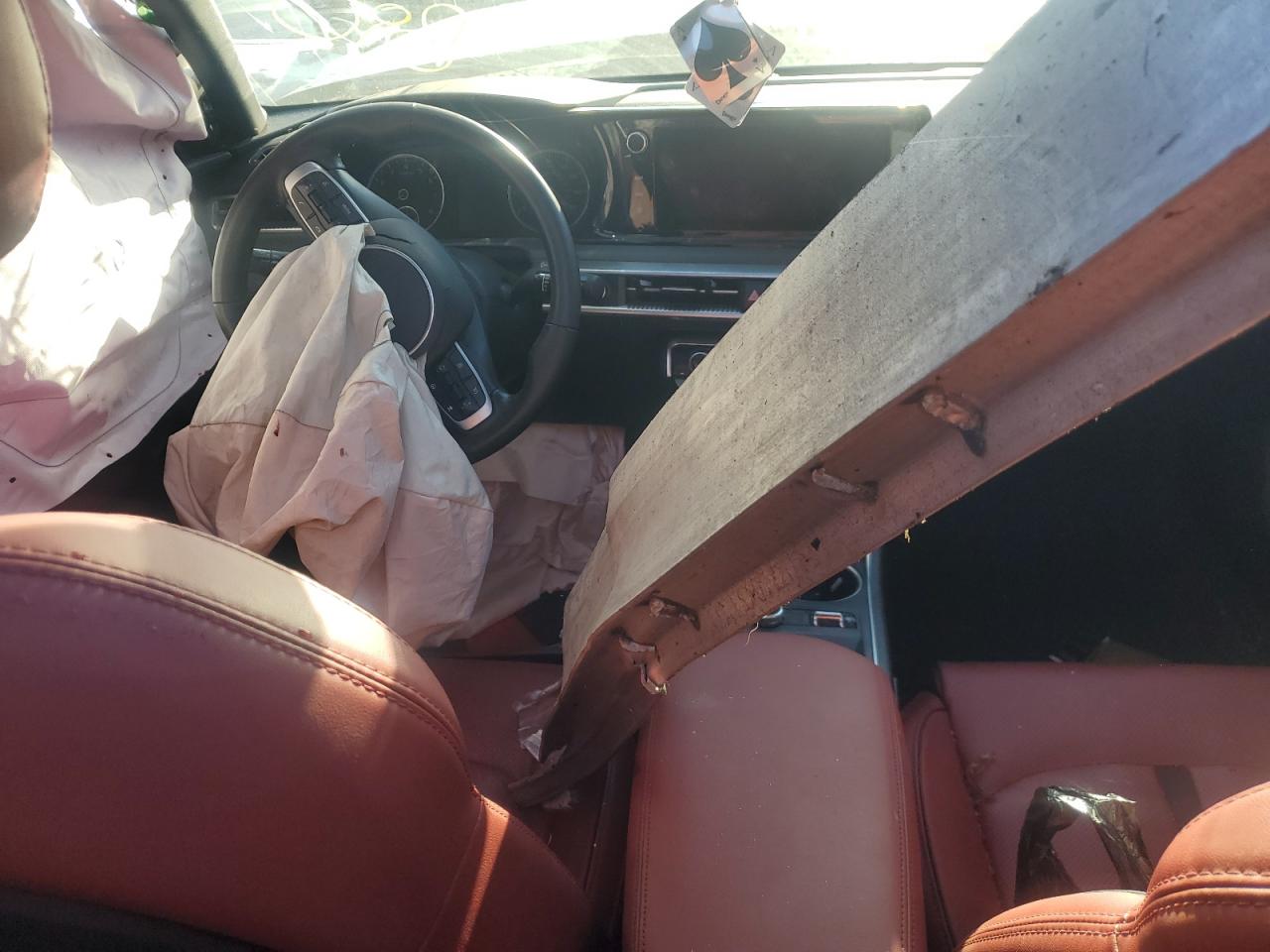 2024 Kia K5 - Image 8