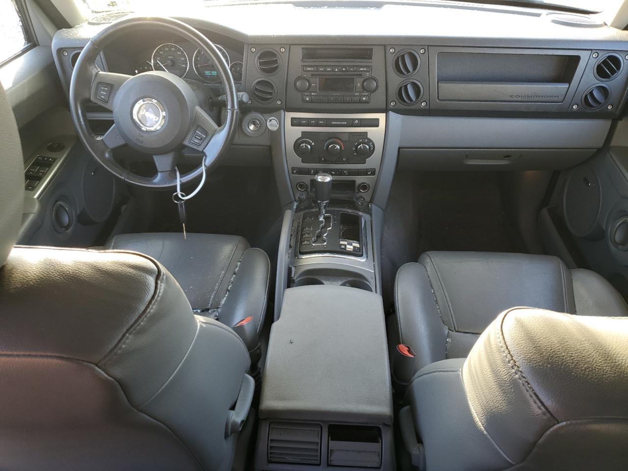 2007 Jeep Commander - Image 8