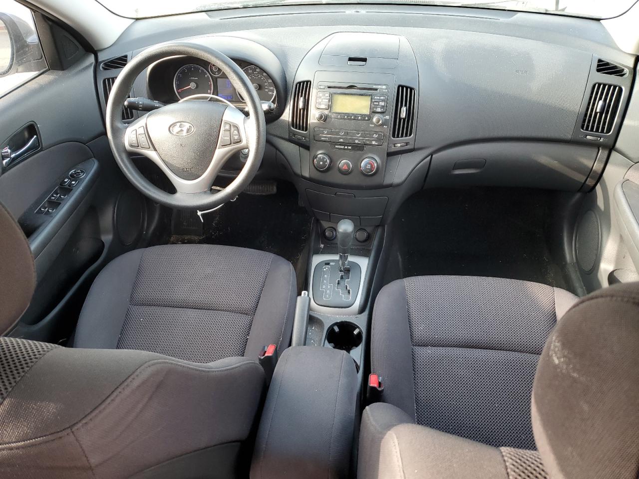 2011 Hyundai Elantra - Image 8