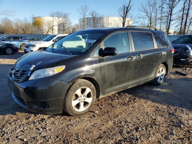 2013 Toyota Sienna Le