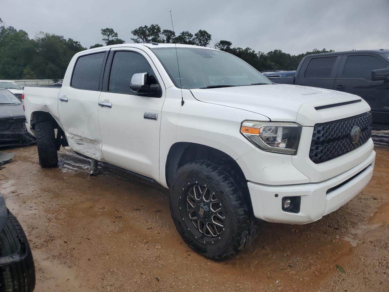 VIN 5TFAW5F15JX723092 2018 TOYOTA TUNDRA no.4