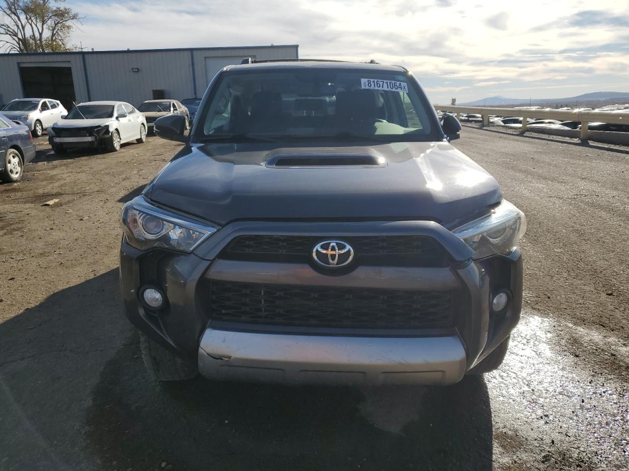 2018 Toyota 4Runner Sr5/Sr5 Premium VIN: JTEBU5JR3J5599693 Lot: 81671064