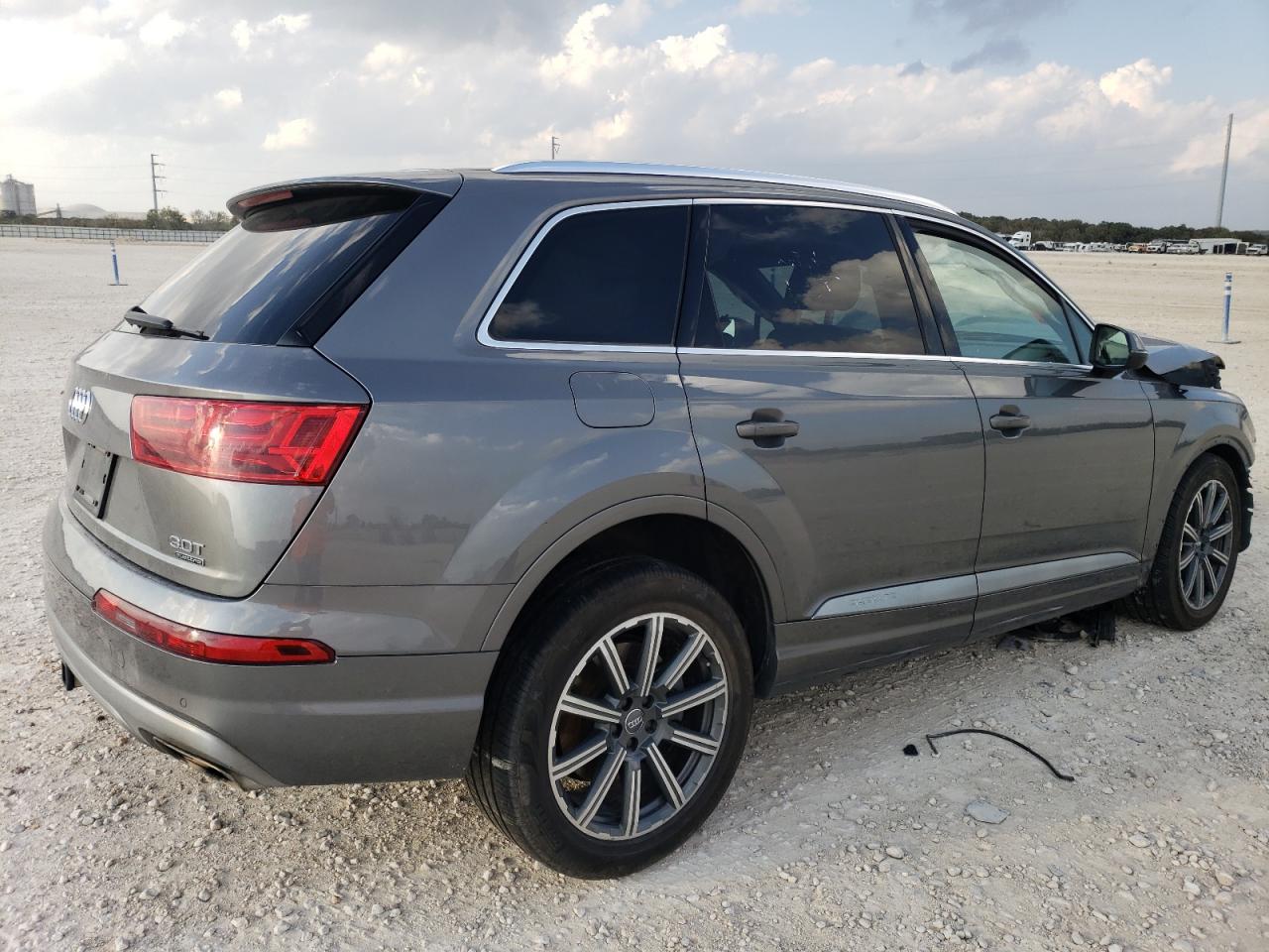 2018 Audi Q7 - Image 3