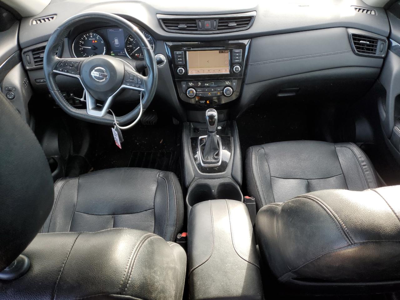 2018 Nissan Rogue - Image 8